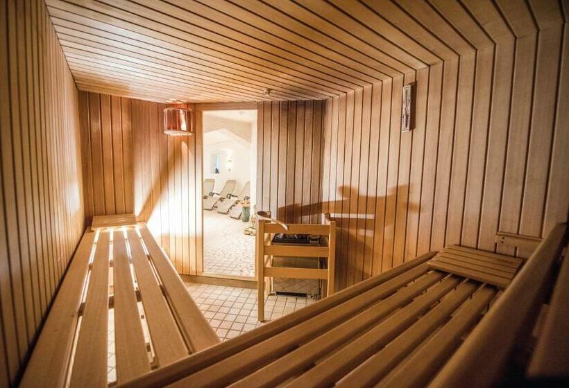 Apparthotel Feldhof   Living And Bistro