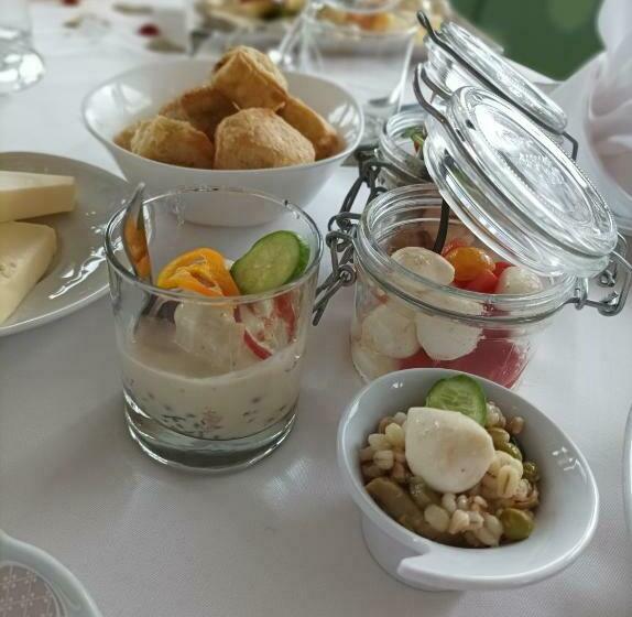 Apparthotel Feldhof   Living And Bistro