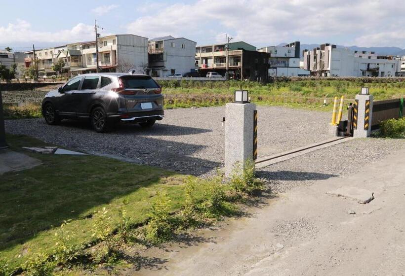 تختخواب و صبحانه 安農671民宿