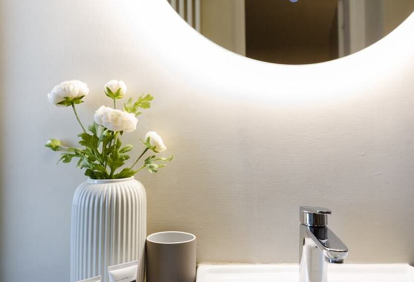 تختخواب و صبحانه Ginevra Boutique Rooms Palazzo Leosini Residenze D Epoca