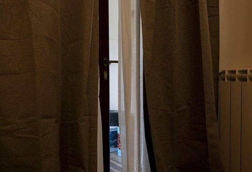 تختخواب و صبحانه Ginevra Boutique Rooms Palazzo Leosini Residenze D Epoca