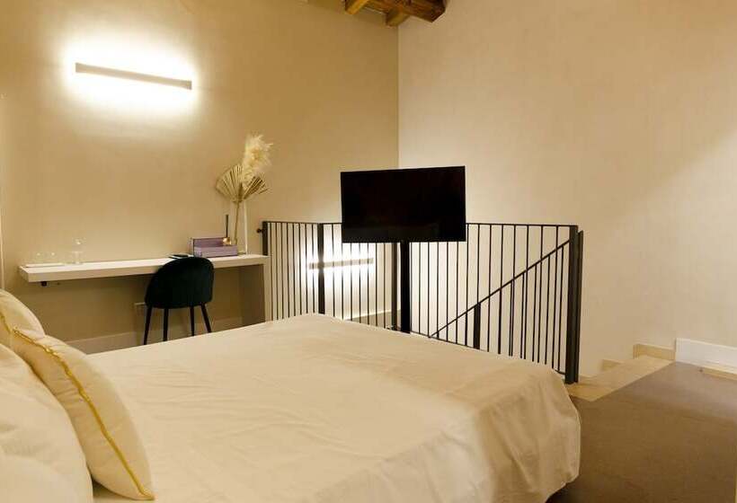 تختخواب و صبحانه Ginevra Boutique Rooms Palazzo Leosini Residenze D Epoca