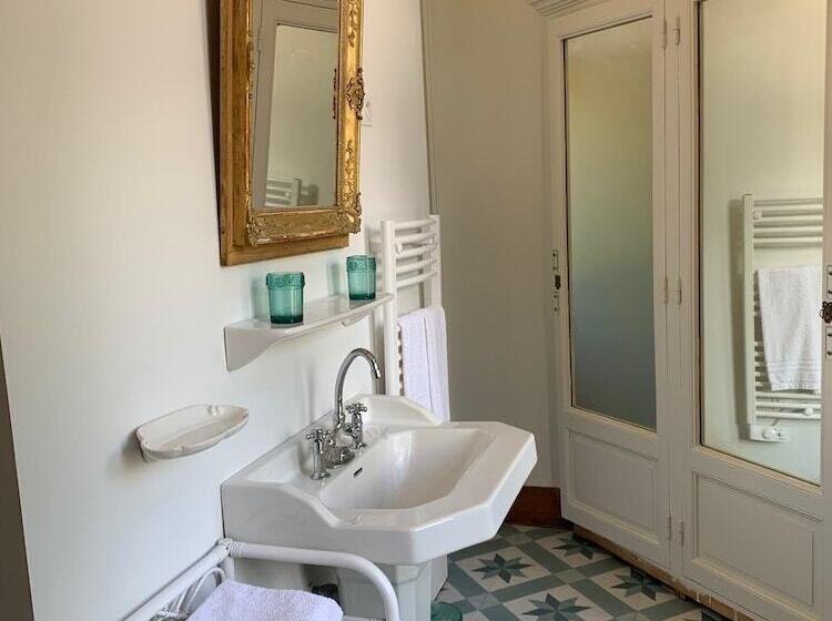 住宿加早餐 L Abeaupiniere