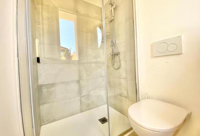 민박 Pathos Guest House