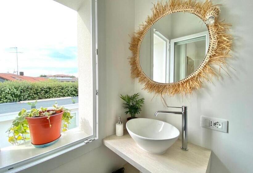 민박 Pathos Guest House