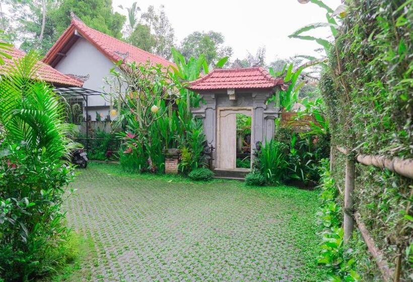 민박 Prayatna Villas