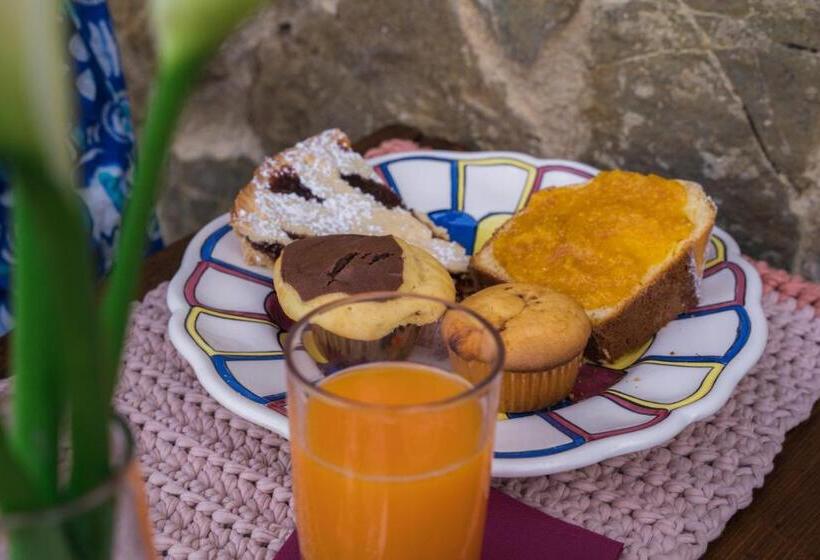 ベッドアンドブレックファースト U' Malazeno