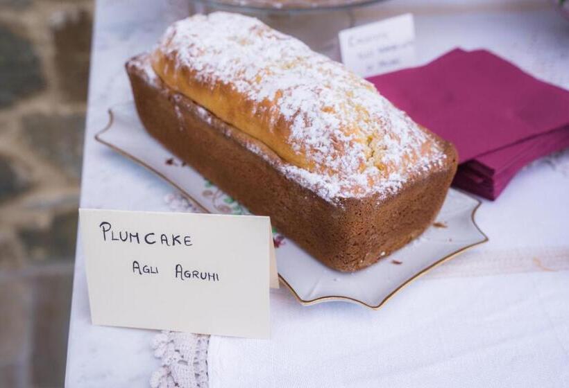 住宿加早餐  U' Malazeno