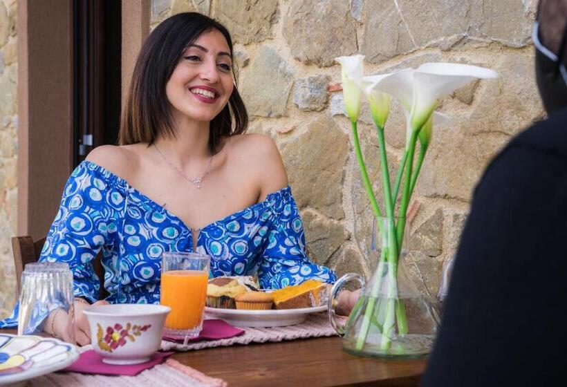 住宿加早餐  U' Malazeno