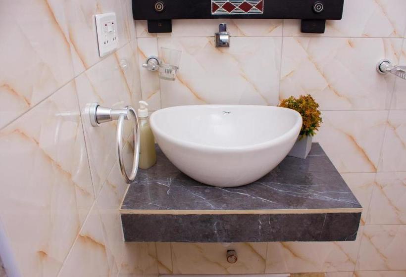 צימר Van Der Salle   Flovan Plaza