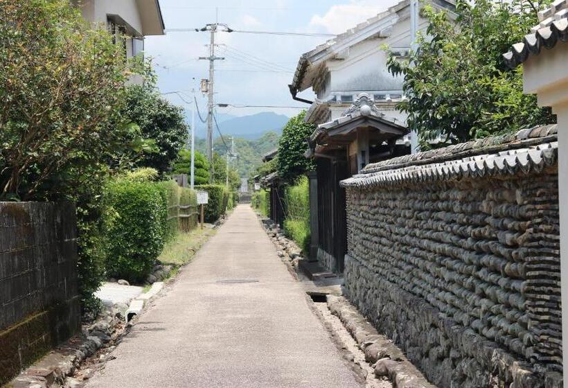 Hostel 東風ノ家(kochi No Ya)