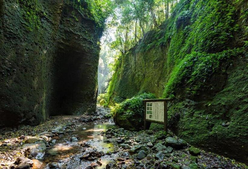 Hostel 東風ノ家（kochi No Ya）