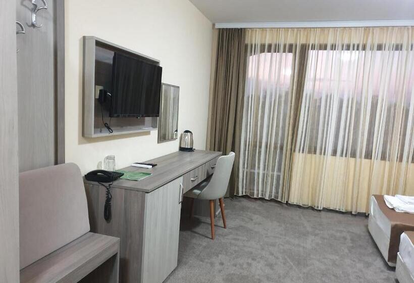 Hôtel хотел чинар кирково