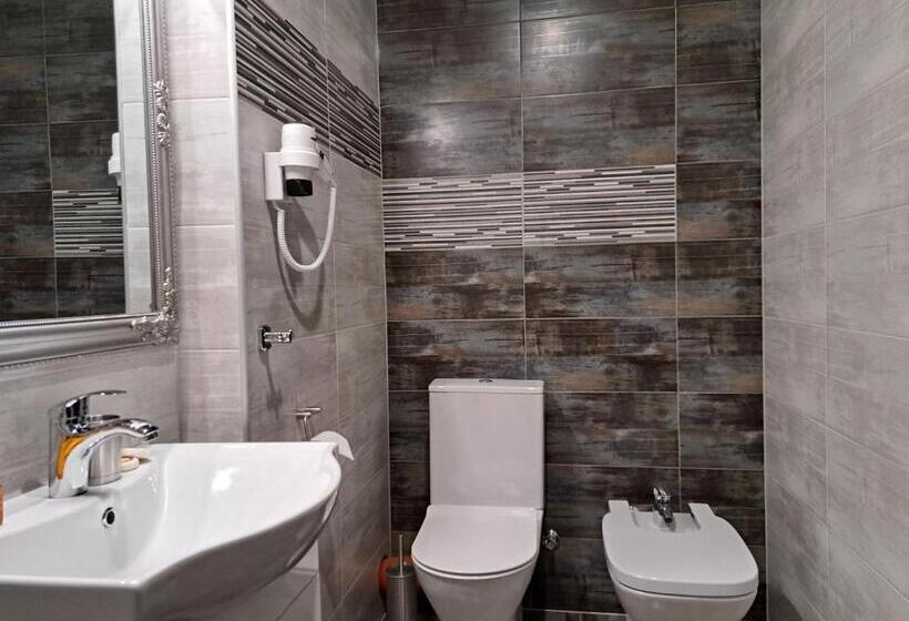 ホテル хотел антик