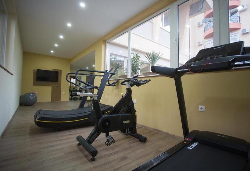 酒店 Aquasun Family