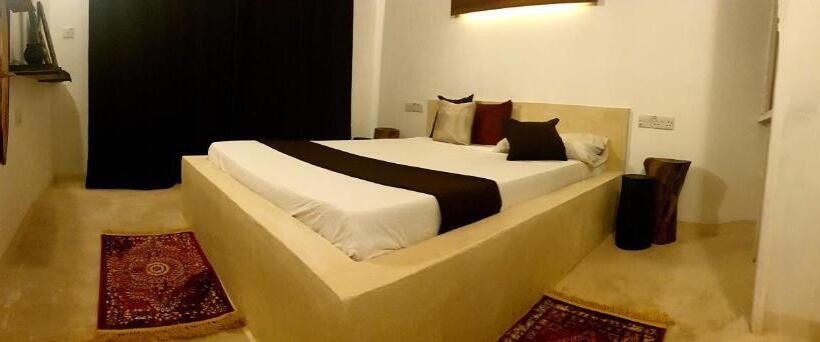 Отель Ayla Beach House