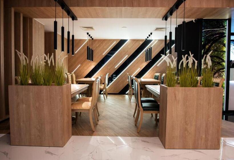 Family Hotel Business Club