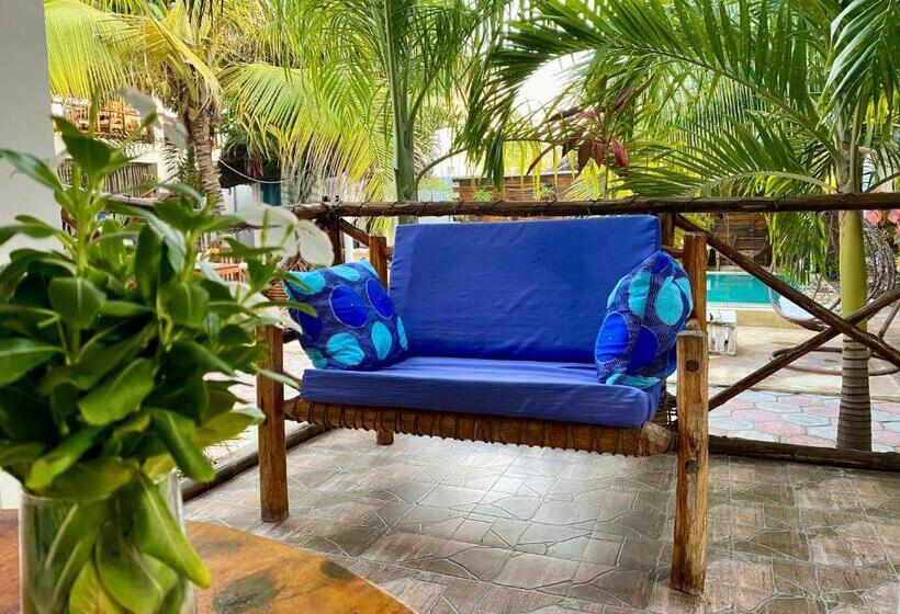 ホテル Cezere The Palm