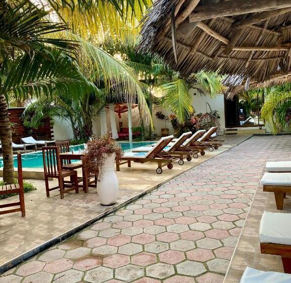 ホテル Cezere The Palm