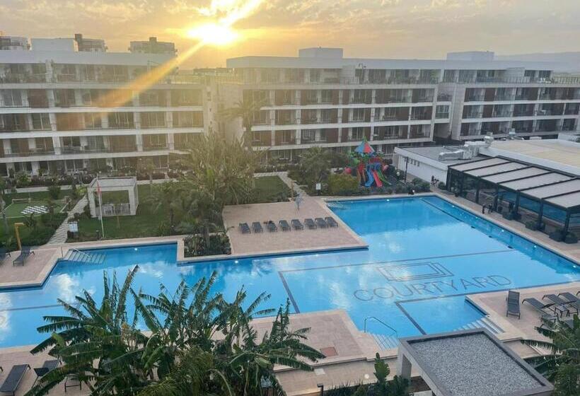 호텔 Courtyard Long Beach Holiday Resort