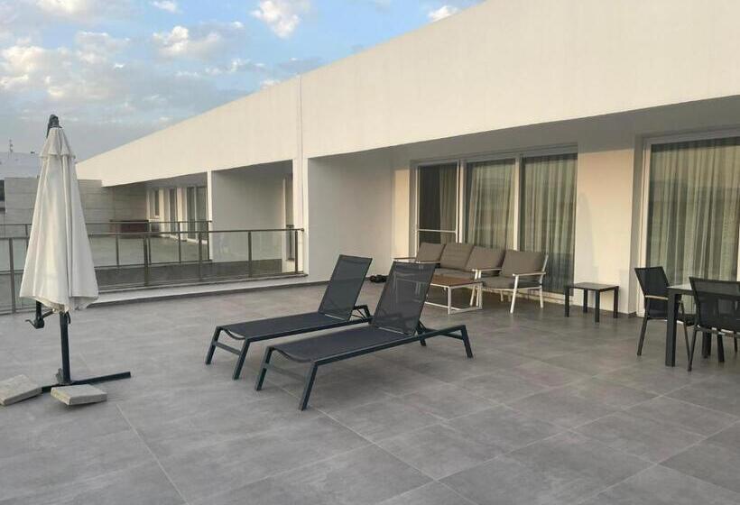 호텔 Courtyard Long Beach Holiday Resort