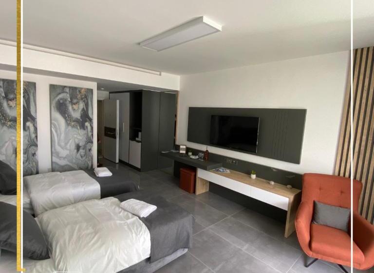 호텔 Courtyard Long Beach Holiday Resort