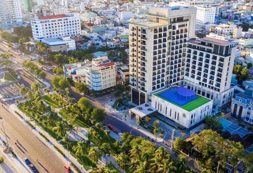 Fleur De Lys Hotel Quy Nhon