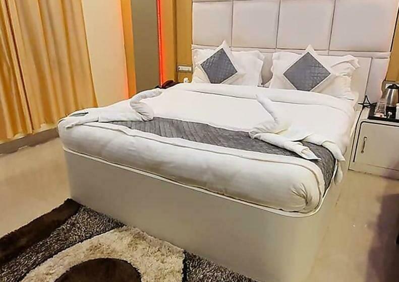 בית מלון כפרי Gokul Raj By Wb S