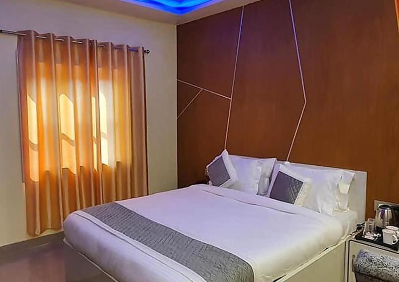 בית מלון כפרי Gokul Raj By Wb S