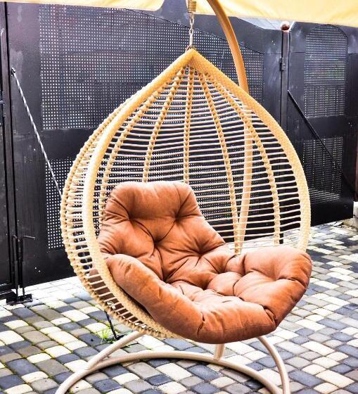 Kolochava Hotel & Restaurant