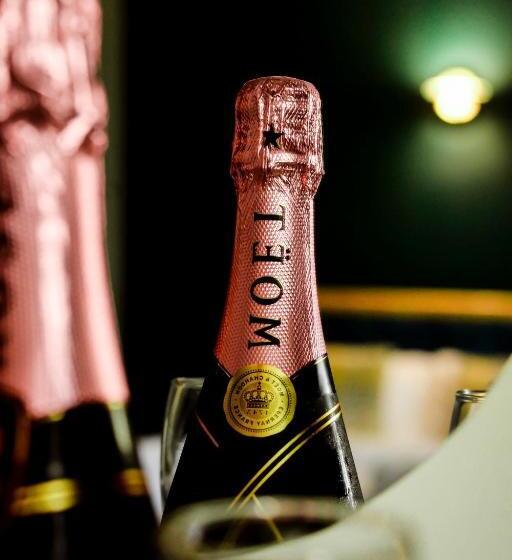 فندق Lomond Park