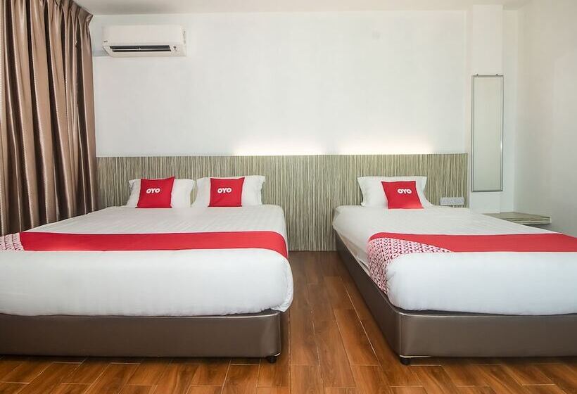 هتل Oyo 90102 7 Days Lodge