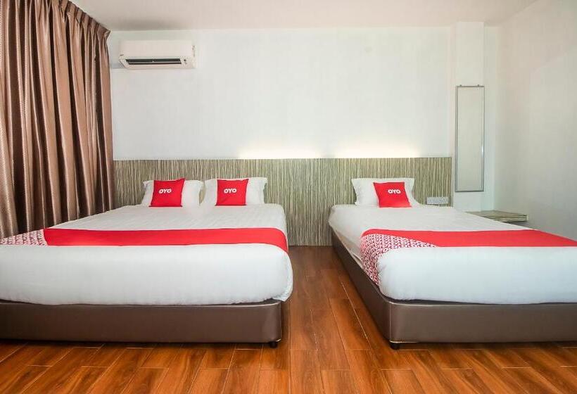 هتل Oyo 90102 7 Days Lodge