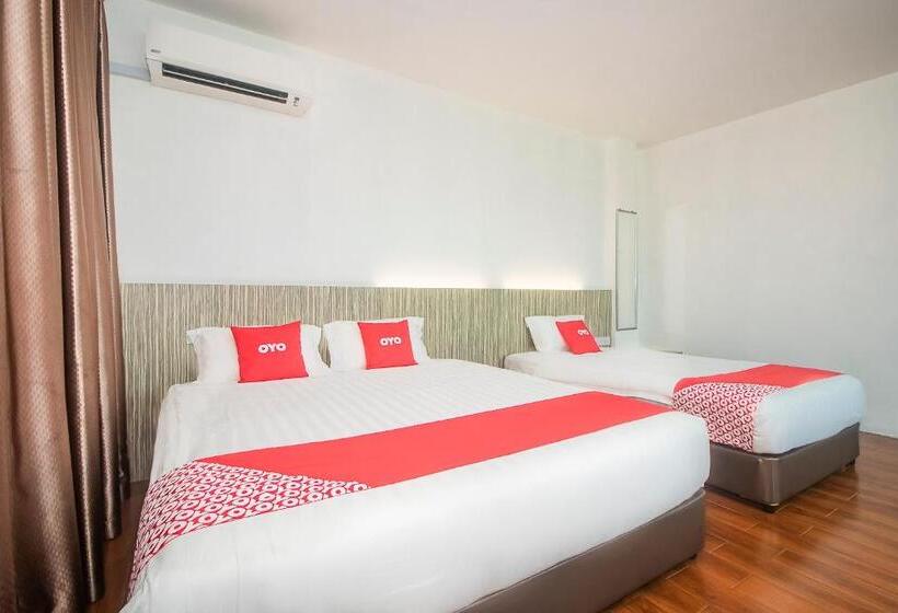 Hotel Oyo 90102 7 Days Lodge