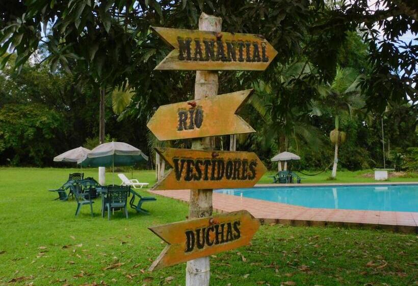 فندق Puerto Quito Lodge