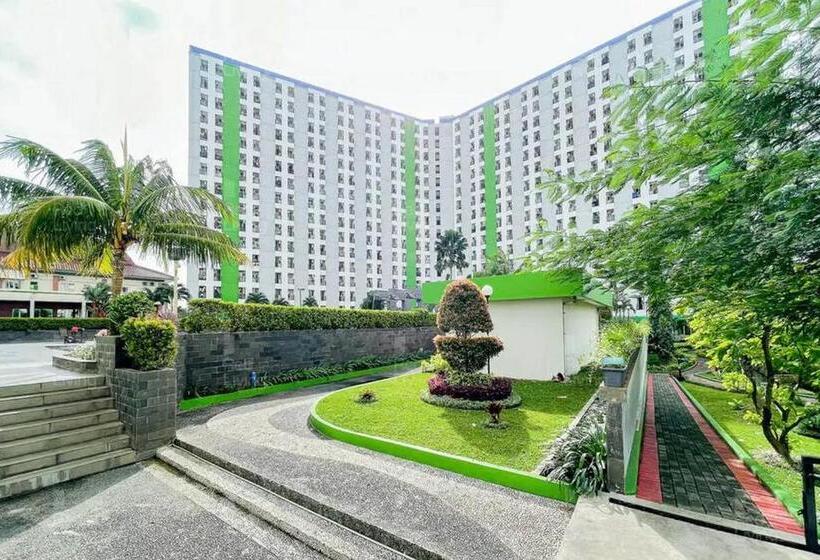 酒店 Redliving Apartemen Green Lake View Ciputat   Farida Property Tower E