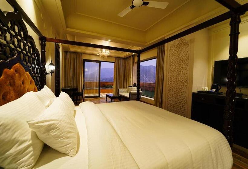 Отель Sahdev Bagh