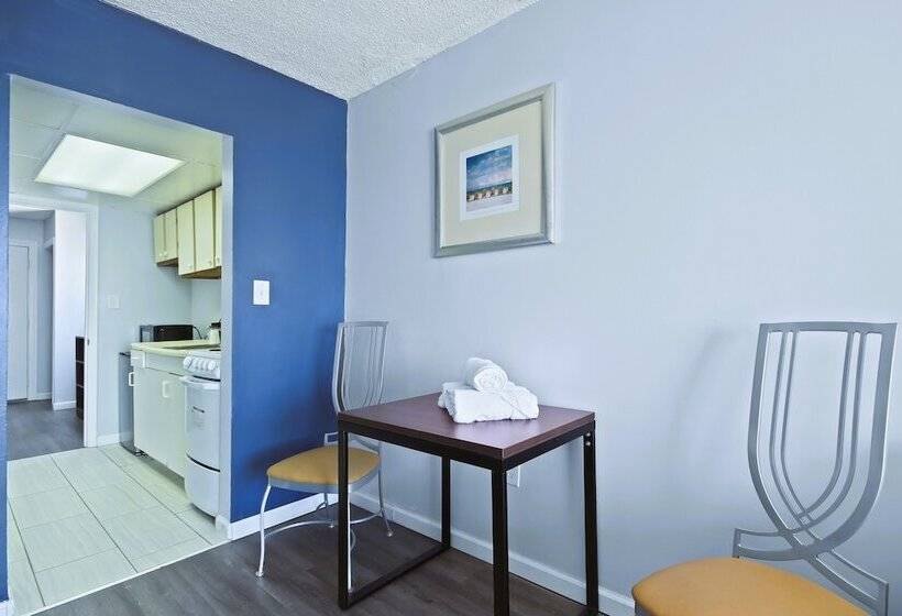 호텔 South Seas Ocean Front