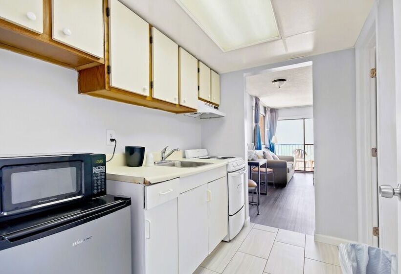 호텔 South Seas Ocean Front