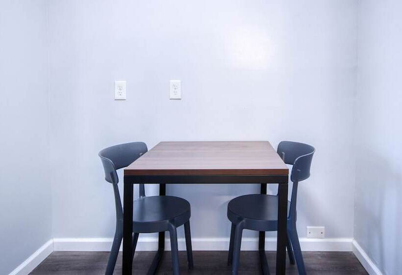 호텔 South Seas Ocean Front