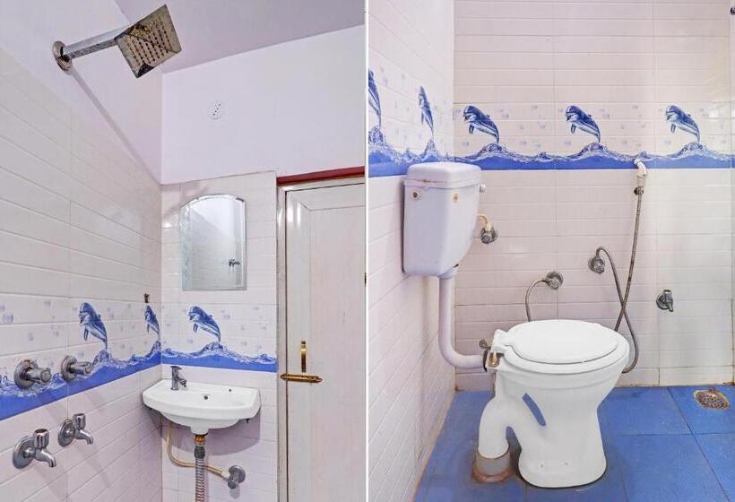 호텔 Spot On 79210 Royal Galaxy