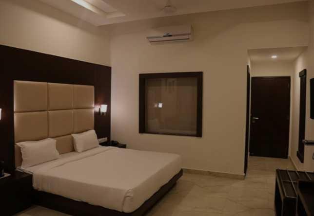 호텔 Spot On 79210 Royal Galaxy