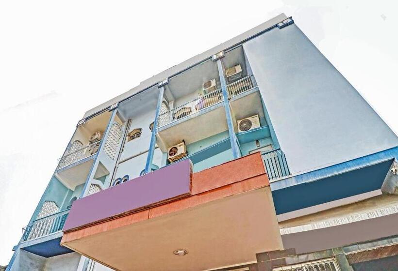 호텔 Spot On 79210 Royal Galaxy