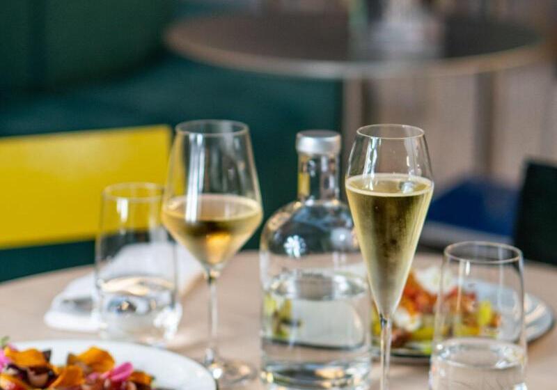 ホテル The Florian Amsterdam Airport