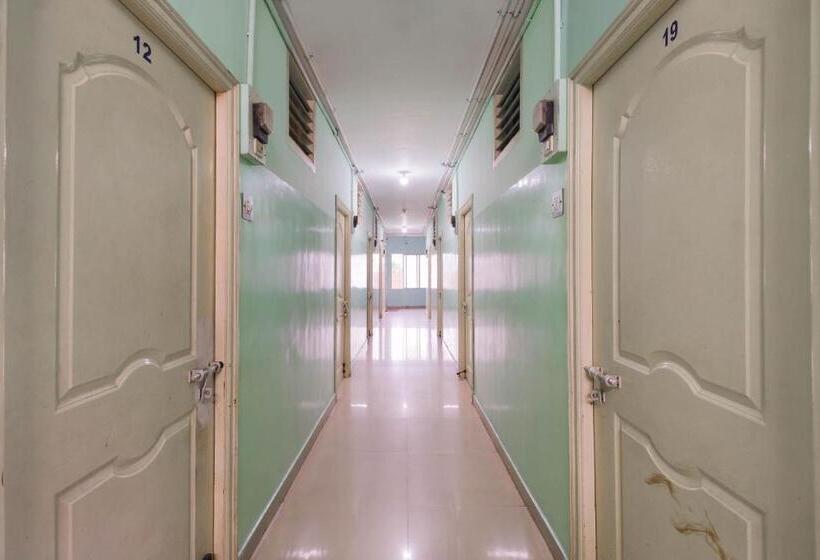 فندق O Royal Residency