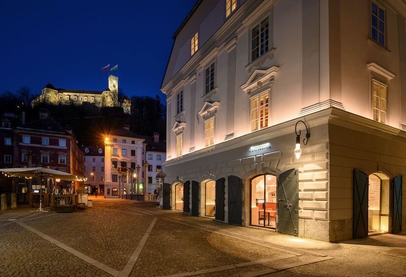 هتل Zlata Ladjica Boutique