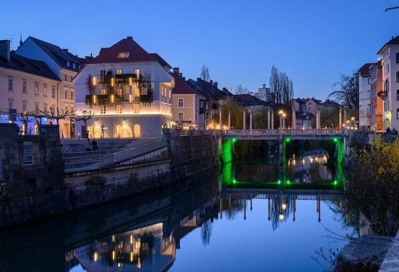 هتل Zlata Ladjica Boutique