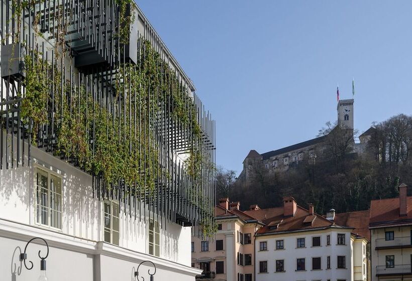 هتل Zlata Ladjica Boutique