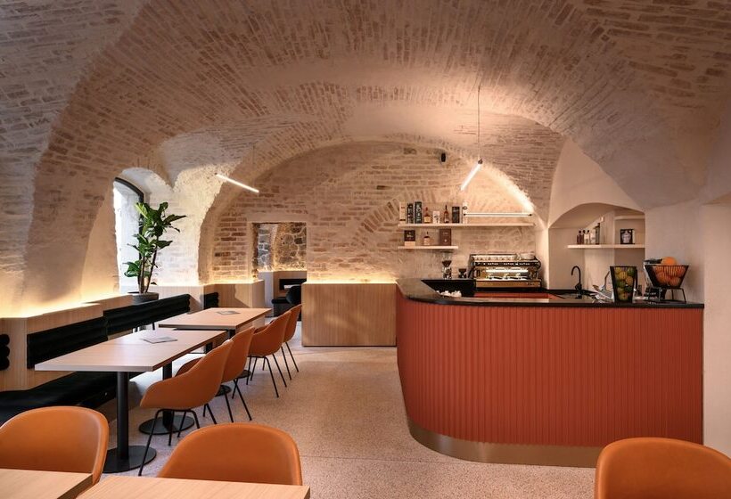 هتل Zlata Ladjica Boutique