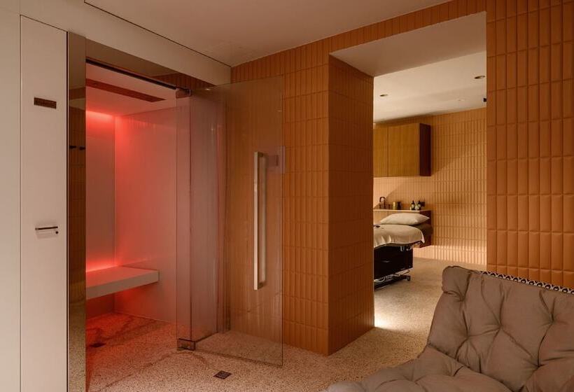 هتل Zlata Ladjica Boutique